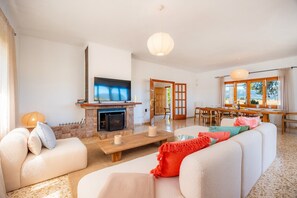 تلفزيون، مدفأة