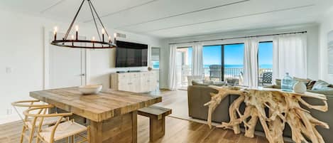 Condo, 3 Bedrooms | Dining