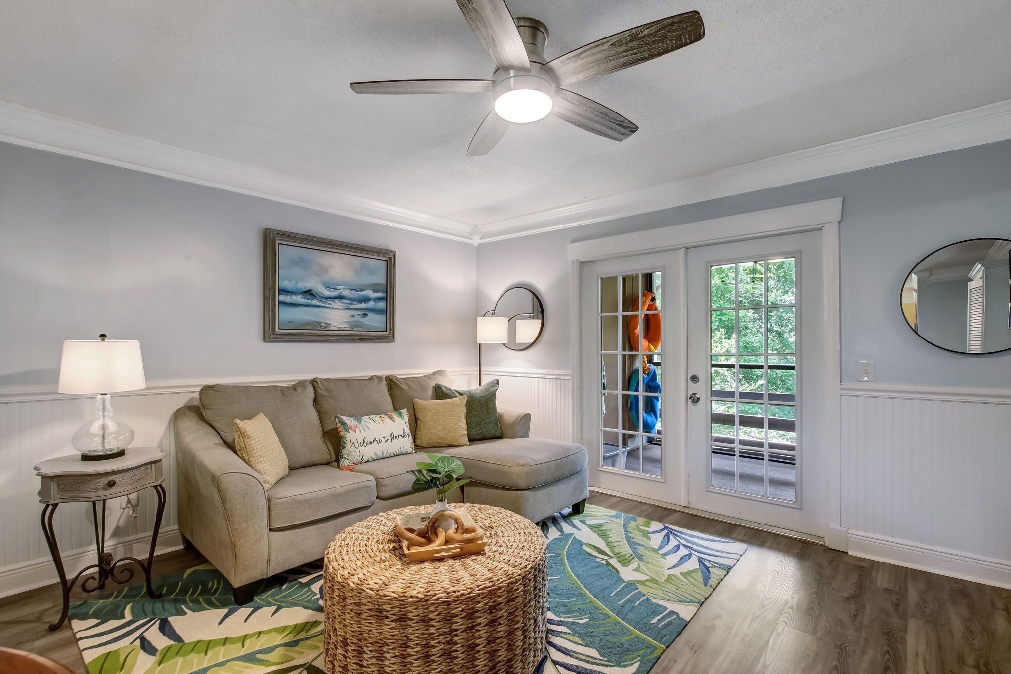 Condo, 2 Bedrooms | Living area | Smart TV