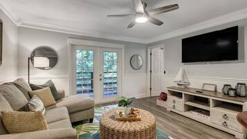 Condo, 2 Bedrooms | Living area | Smart TV