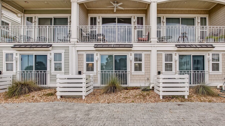 Haven across the Ocean - Pet Friendly 1931 S Fletcher