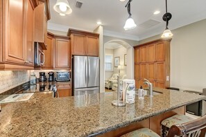 Pientalo, 3 makuuhuonetta | Yksityinen keittiö | Jääkaappi, uuni, kahvin-/teenkeitin, leivänpaahdin