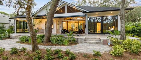 House, 3 Bedrooms | Exterior