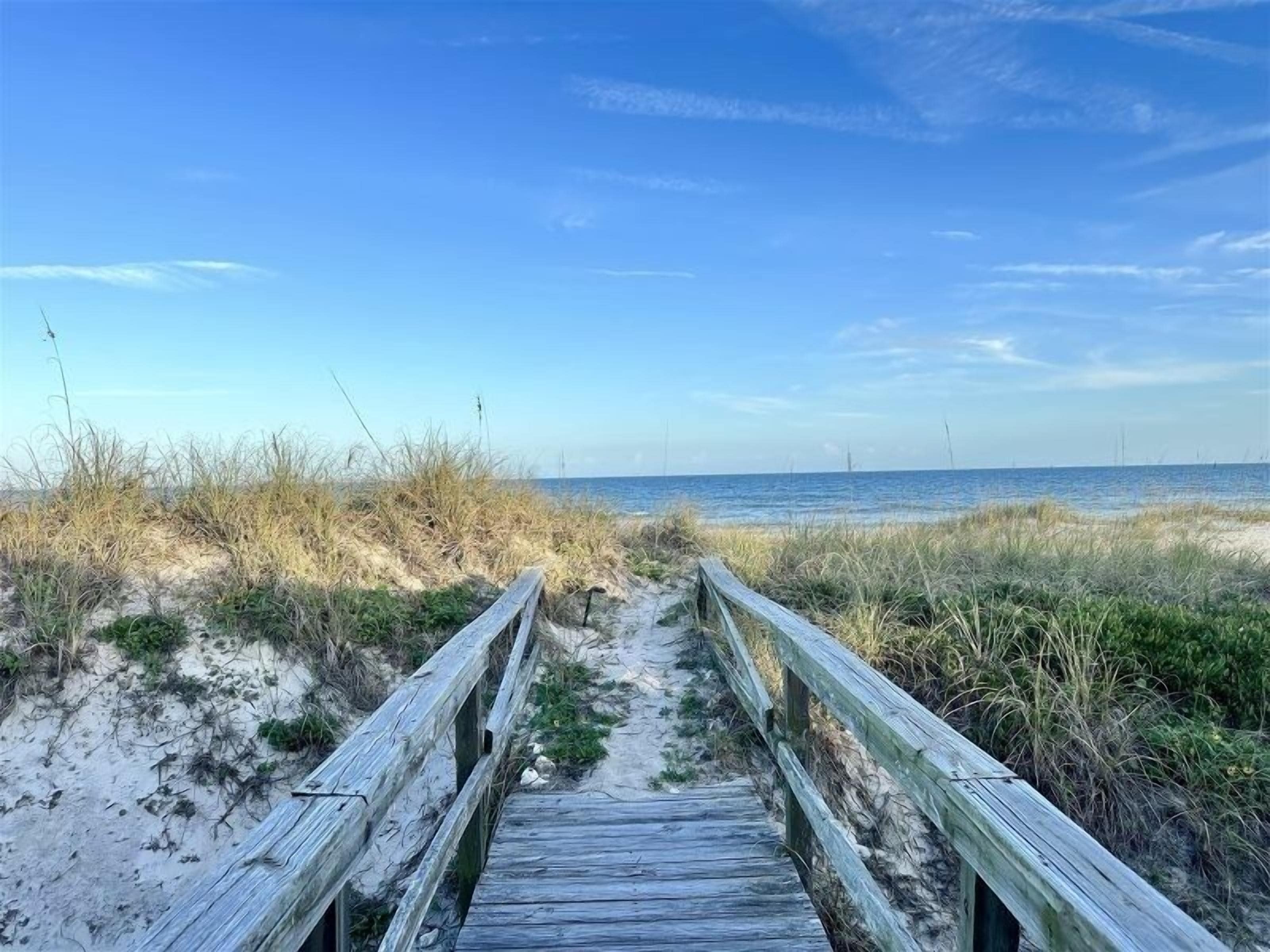 House, 2 Bedrooms | Beach