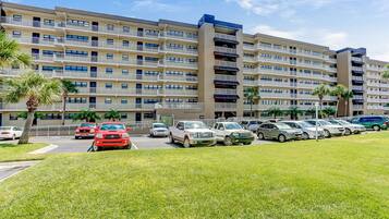 Condo, 3 Bedrooms | Exterior