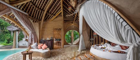 Villa Wana | Premium bedding, minibar, in-room safe, desk