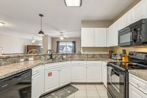 公寓客房, 1 間臥室 | 私人廚房 | 電冰箱、烤箱、咖啡機/沖茶器、烤麵包機