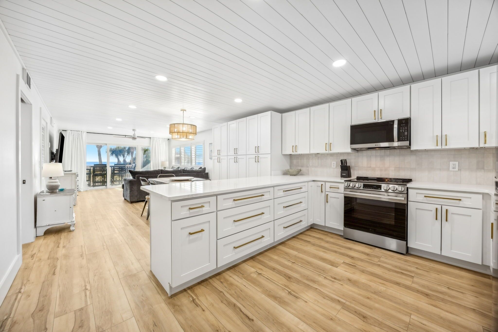 Apartment, 2 Schlafzimmer | Eigene Küche | Kühlschrank, Ofen, Wasserkocher mit Kaffee-/Teezubehör, Toaster