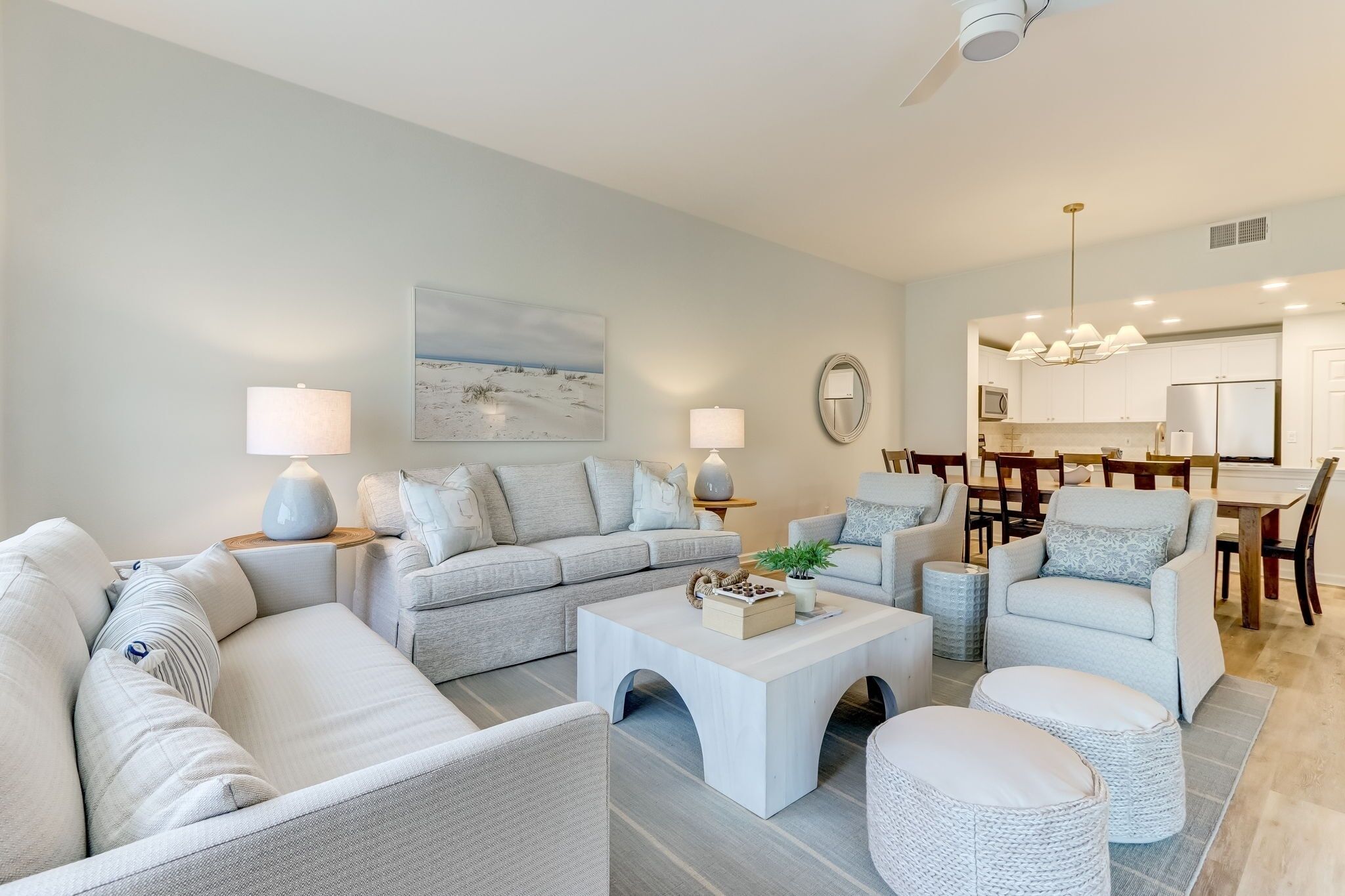 Condo, 3 chambres | Aire de séjour | Téléviseur connecté