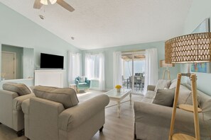 House, 3 Bedrooms | Living area | Smart TV - North End Gem 3 Bedroom Home (Fernandina Beach)