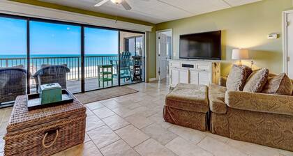 Beachfront 6th floor Condo w/ Ocean View Amelia by the Sea