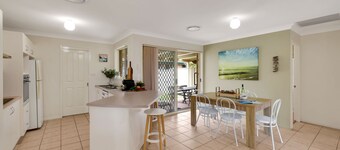 The Coastal Corner – paws, play, holiday