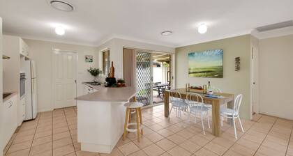 The Coastal Corner – paws, play, holiday