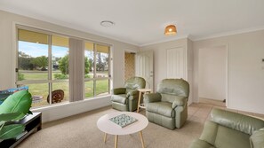 Interior - The Coastal Corner – paws, play, holiday (Culburra Beach)