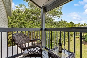 Property grounds - Cozy Pet Friendly 2BR - Fernandina Beach (Fernandina Beach)