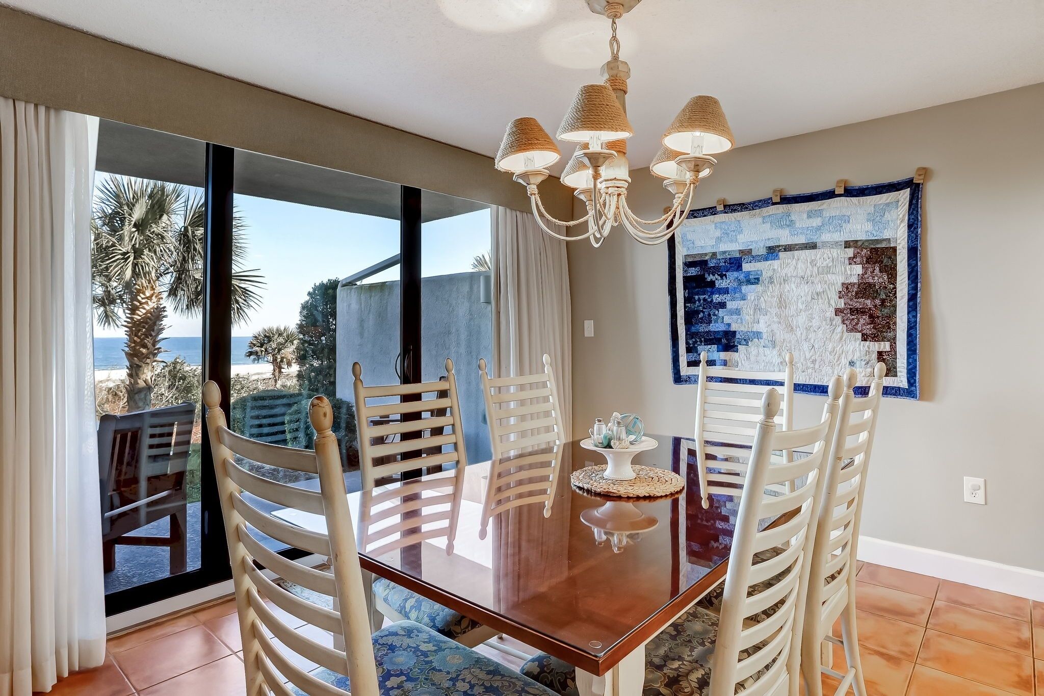 Condo, 2 Bedrooms | Dining