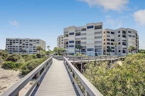 Condo, 2 quartos | Fachada