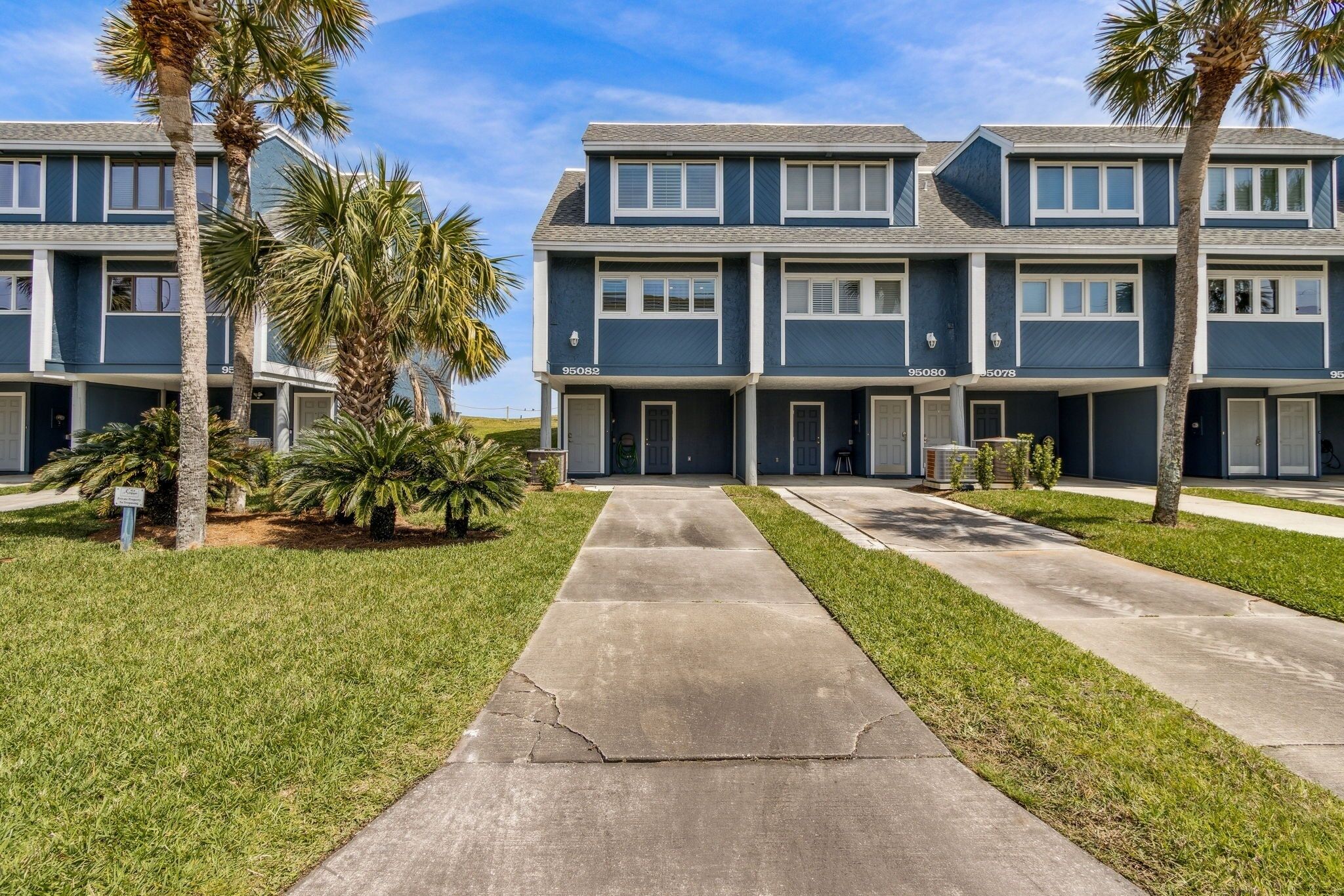 Casa geminada, 2 quartos | Fachada