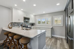 Casa adosada, 2 habitaciones | Cocina privada | Frigorífico, horno, cafetera o tetera y tostadora