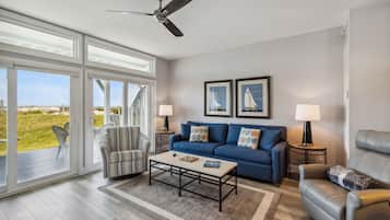 Townhome, 2 Bedrooms | Living area | Smart TV