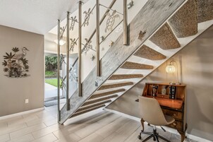 Condo, 2 Bedrooms | Interior