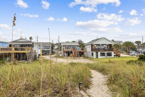 Duplex, 2 Bedrooms | Exterior - 124 S Fletcher - Upstairs 2 Bedroom Duplex (Fernandina Beach)