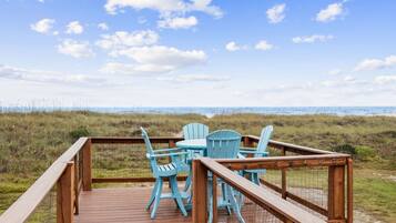 Duplex, 2 Bedrooms | Outdoor dining