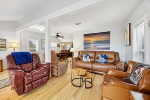 Duplex, 2 Bedrooms | Living area - Spacious Beachfront Duplex - Top Floor - Dog Friendly 124 S Fletcher (Fernandina Beach)