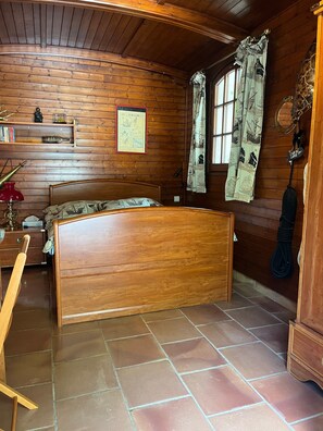 Fer et planche à repasser, Wi-Fi, draps fournis