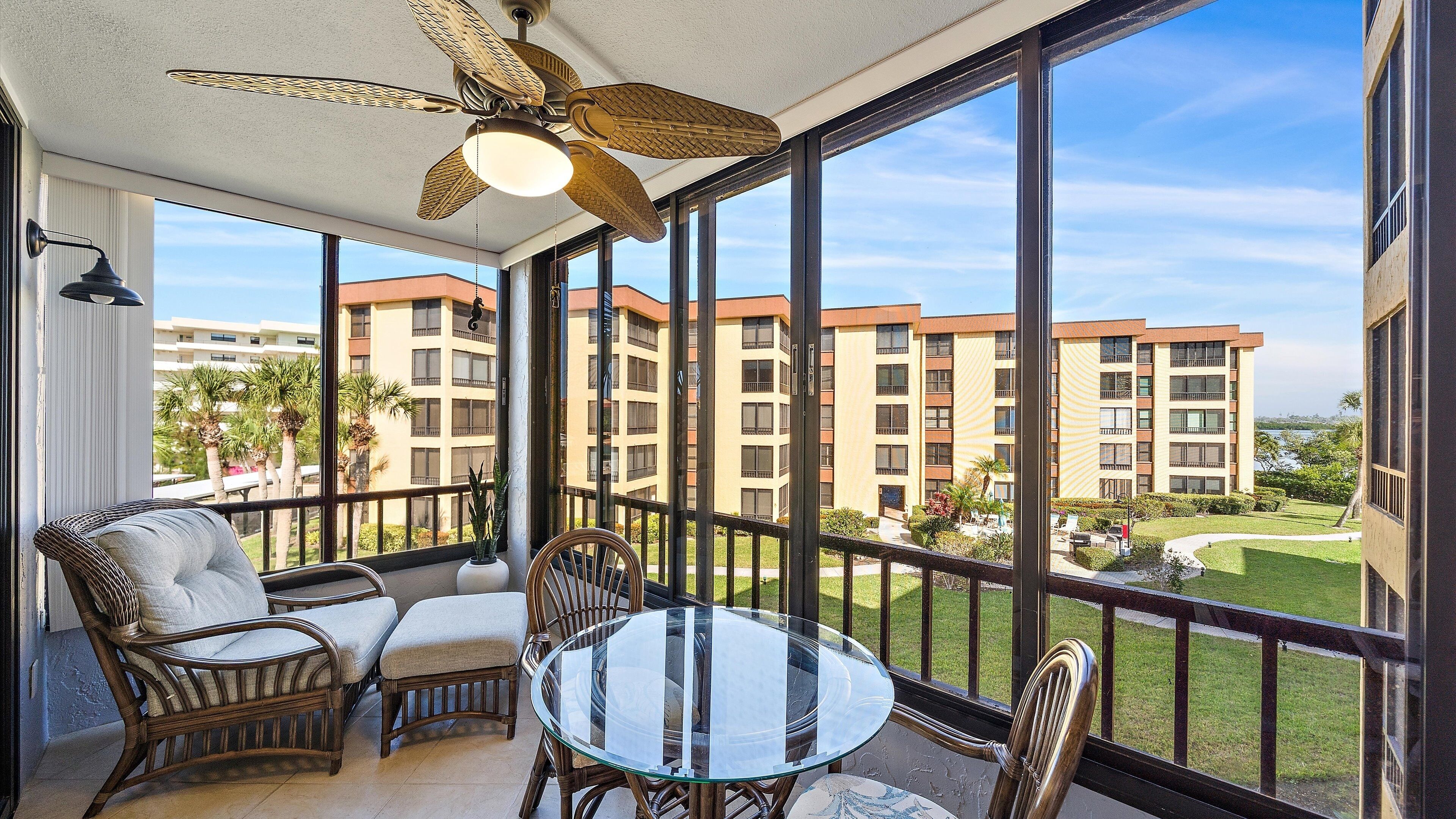 Condo, 2 Bedrooms | Interior