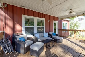 House, 2 Bedrooms | Terrace/patio - Bienville Bungalow - 304 Bienville Blvd 2 Bedroom Home (Dauphin Island)