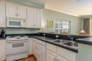 Condo, 2 Bedrooms | Private kitchen | Fridge, oven - Dauphin Luv A - Beach Club #201-a 2 Bedroom Condo (Dauphin Island)