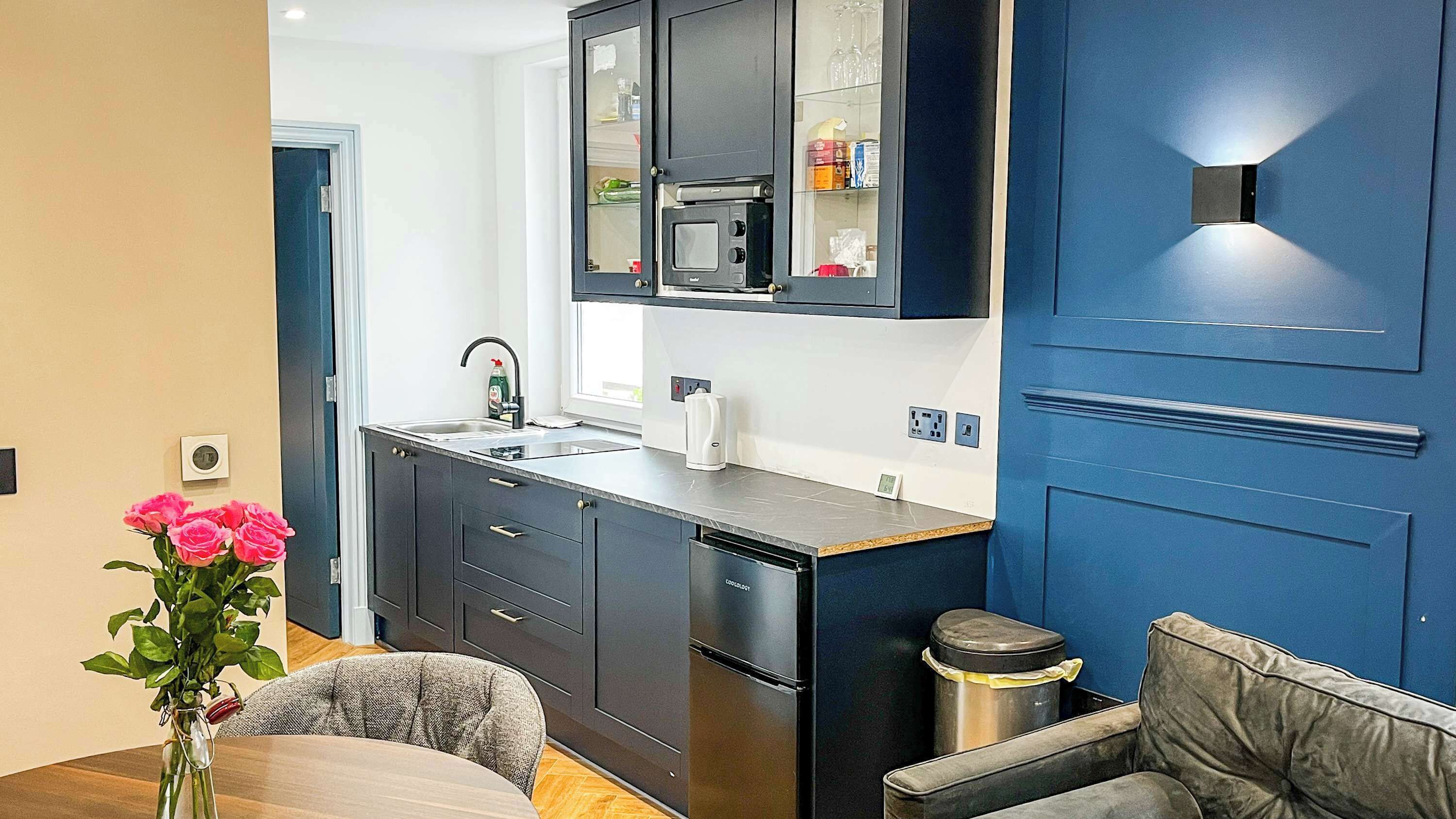 المنشأة من الداخل