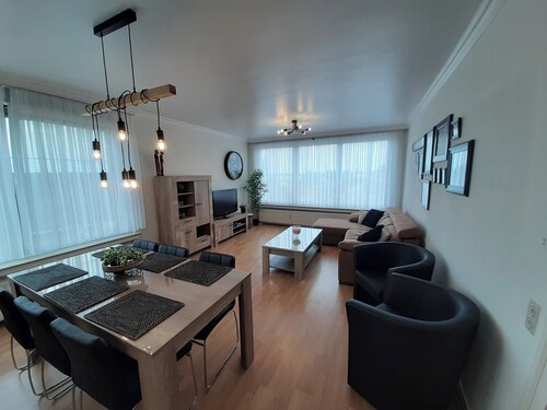 No-Nonsense Work Stay Apartment with Full Amenities