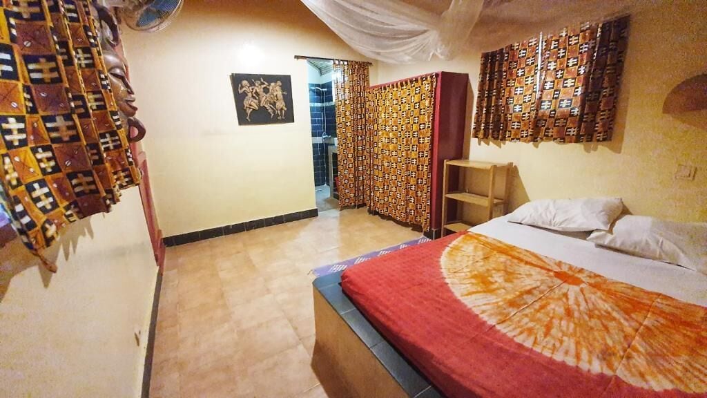 Free WiFi, wheelchair access