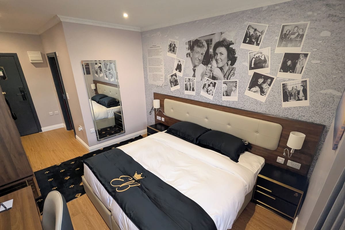 Luxury Suite, 1 King Bed, Non Smoking, Ensuite | In-room safe, individually decorated, individually furnished, desk