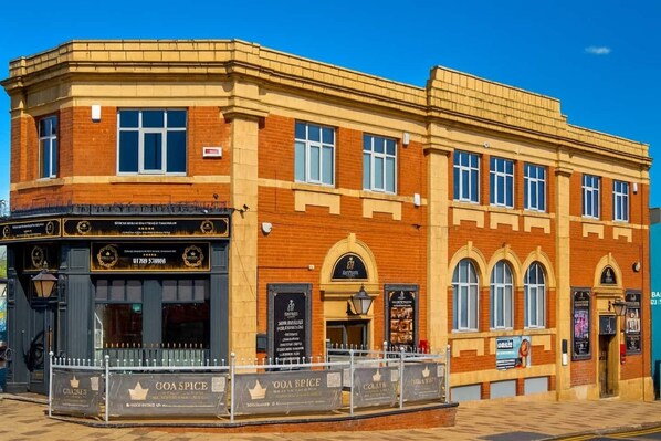 Exterior - Empress Building (Doncaster)