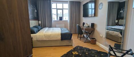 Luxury-Suite, 1 King-Bett, Nichtraucher, mit Bad