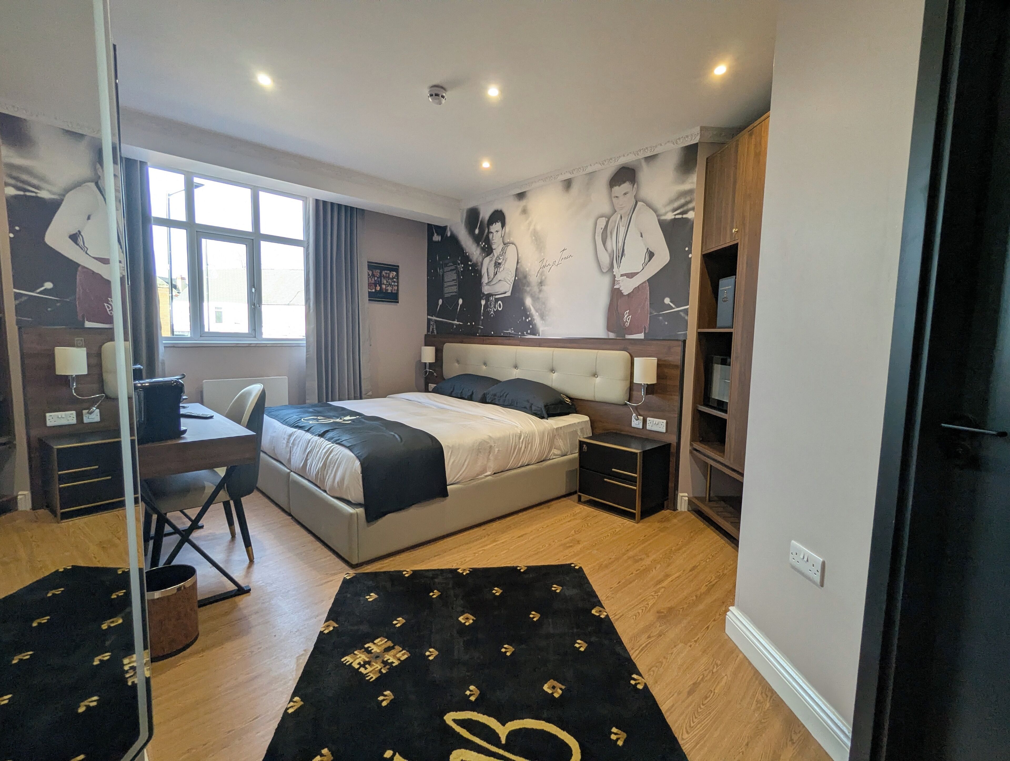 Luxury Suite, 1 King Bed, Non Smoking, Ensuite | In-room safe, individually decorated, individually furnished, desk