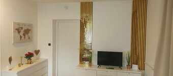 Apartment 'Golden Base' with Mountain View, Wi-Fi and Air Conditioning