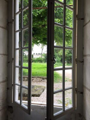 Interior - Charming Studio with Shared Garden and Pool (Saint-Rémy-de-Provence)