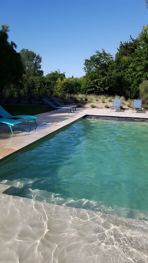 Pool - Charming Studio with Shared Garden and Pool (Saint-Rémy-de-Provence)