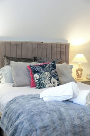 3 dormitorios, escritorio, tabla de planchar con plancha y wifi gratis