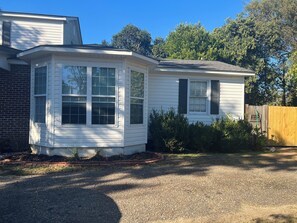 Exterior - Spacious 3BR/2BA Downtown Eufaula Home Near Lake & Hospital (Eufaula)