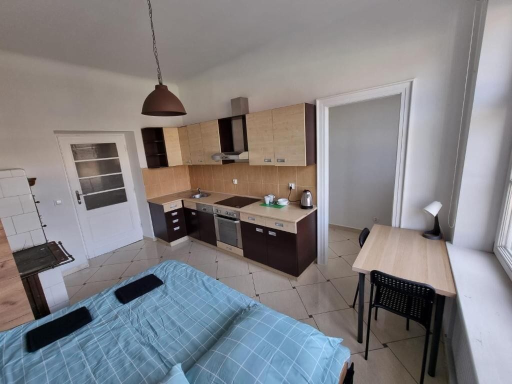 经典双人房, 1 张双人床 | 办公桌、笔记本电脑工作区、熨斗/熨衣板、免费 WiFi