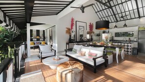 Outdoor dining - Bali - Laidback Haven in Ubud with River & Jungle View (Kecamatan Ubud)
