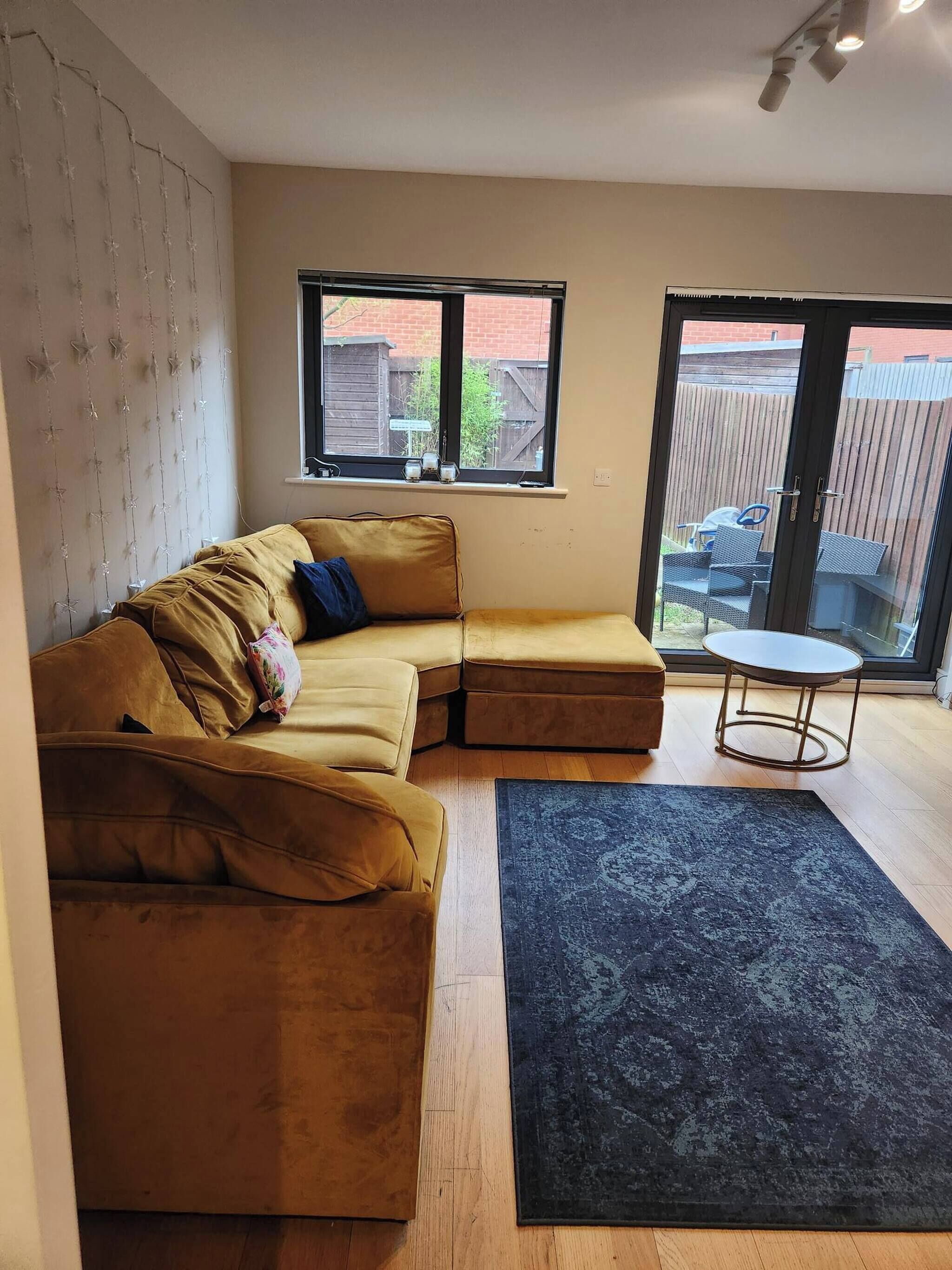 Nhà, 2 phòng ngủ | Khu phòng khách