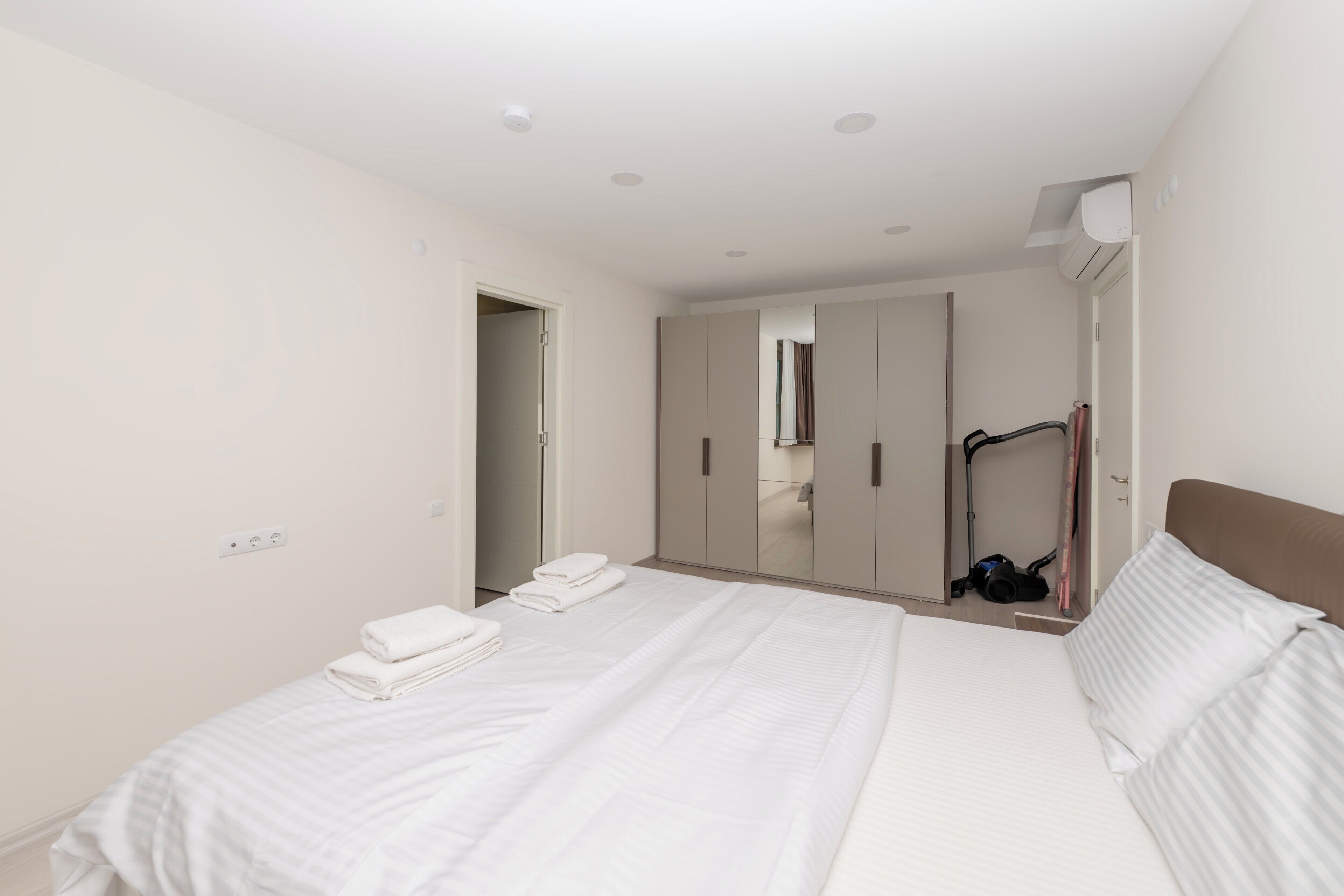 Individually decorated, individually furnished, desk, laptop workspace