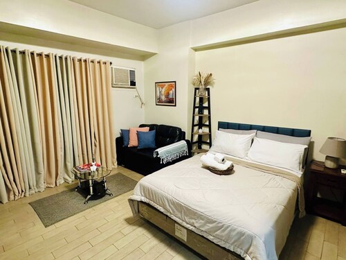Room-cozy B&B in the Heart of Quezon Cit