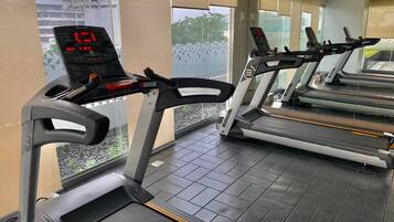 Room, 1 Bedroom, Accessible | Fitness studio